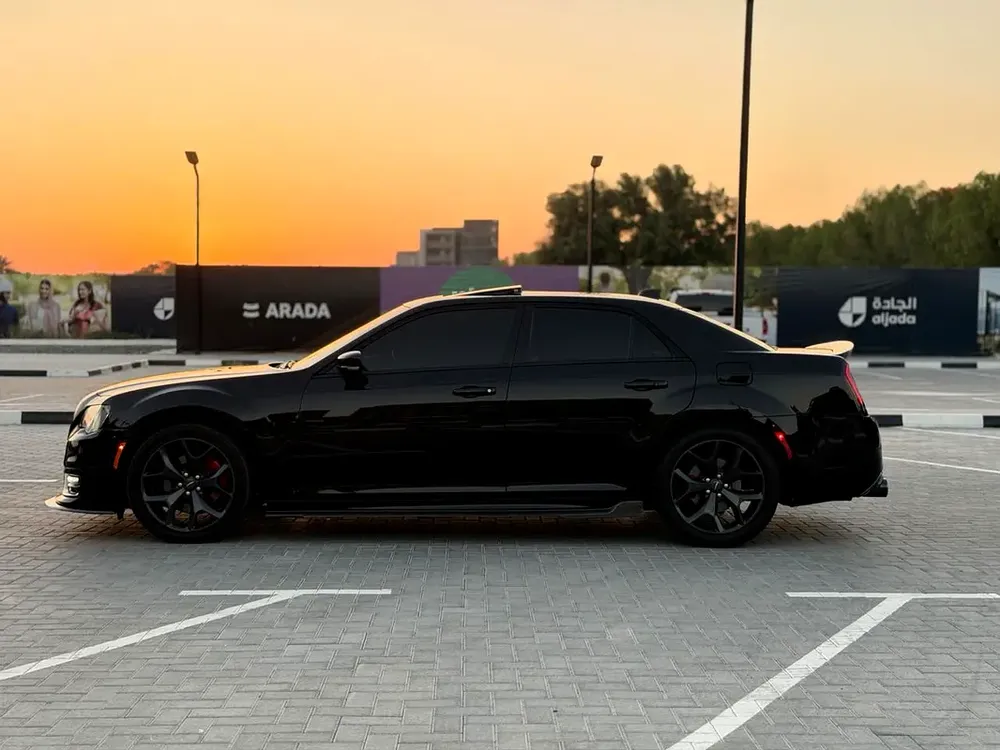 1050-\EMI 2021 Chrysler 300S 5.7L HEMI V8 - American Specs - Low Mileage - Image 6