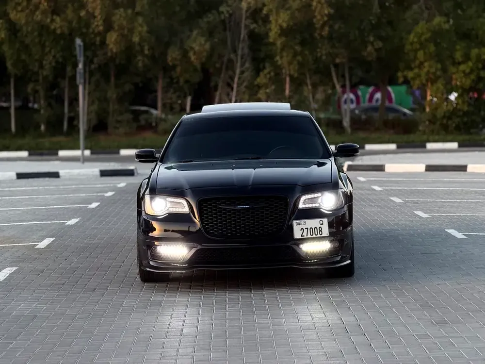 1050-\EMI 2021 Chrysler 300S 5.7L HEMI V8 - American Specs - Low Mileage - Image 9