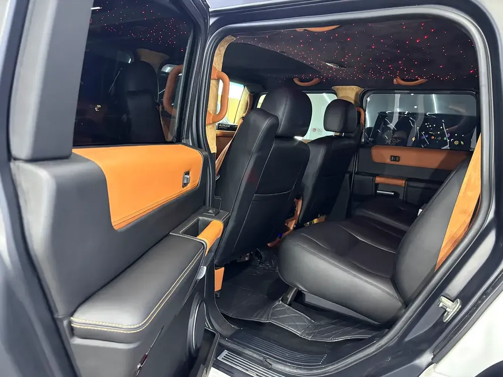 Hummer H2 SUT 2005 American Specs - Rugged Off-Road Icon - Image 5