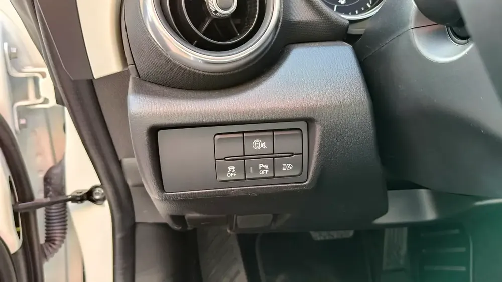 2026-GCC-UNDER WARRANTY TILL JAN. 2031 OR 160K KM. -0% DP-FINANCE 5 YEARS#0618 - Image 7