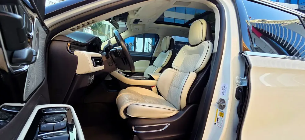2020-Lincoln Aviator presidential-Excellent Condition-Full Service History-Bank Finance Available - Image 11