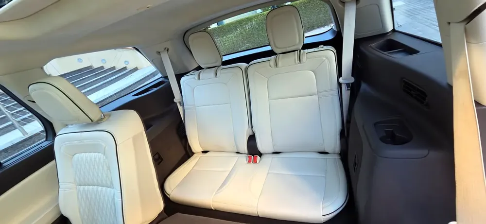 2020-Lincoln Aviator presidential-Excellent Condition-Full Service History-Bank Finance Available - Image 13