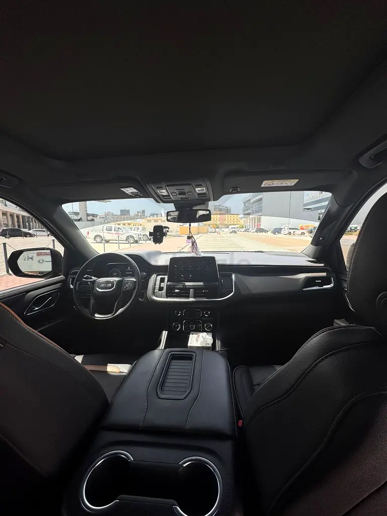 GMC Yukon - Image 6