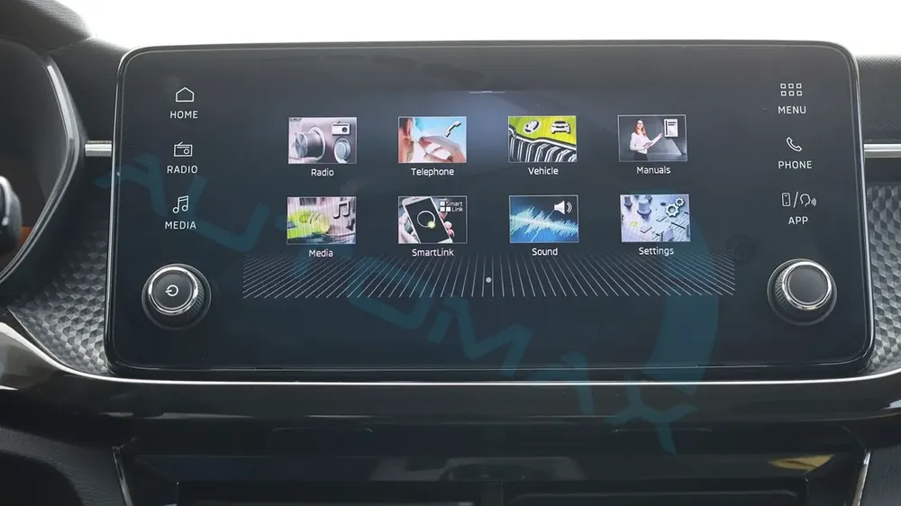 ( 5 Years Warranty + 5 Years Service ) 2025 Škoda KUSHAQ Style 1.0T i3 FWD GCC 0Km - Image 9