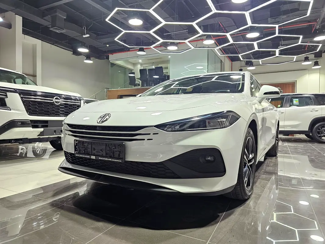 MG MG 8 2026 GCC