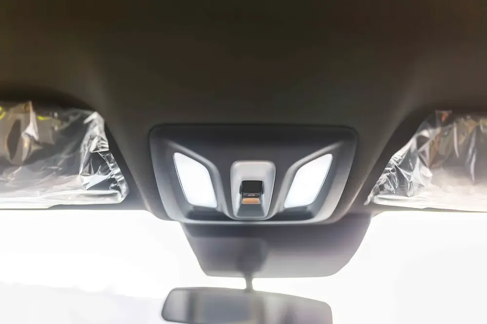 CHANGAN UNI-T 2026 (White)1.5L Turbo FOR EXPORT - Image 13