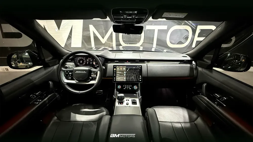 Land Rover Range Rover SV 2023 - GCC Specs - Image 10