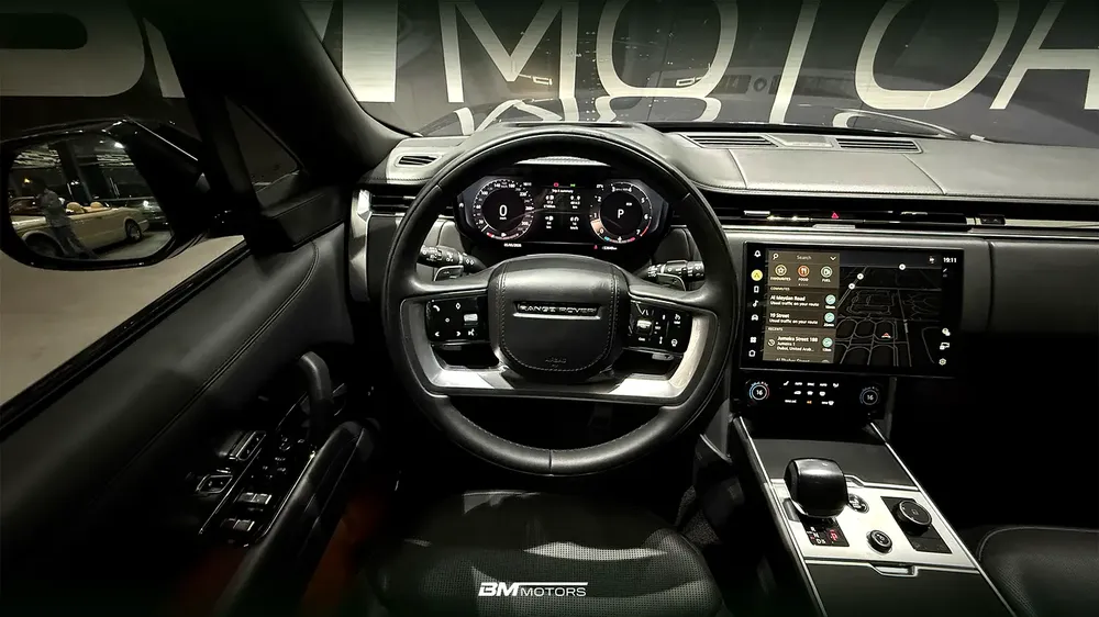 Land Rover Range Rover SV 2023 - GCC Specs - Image 15