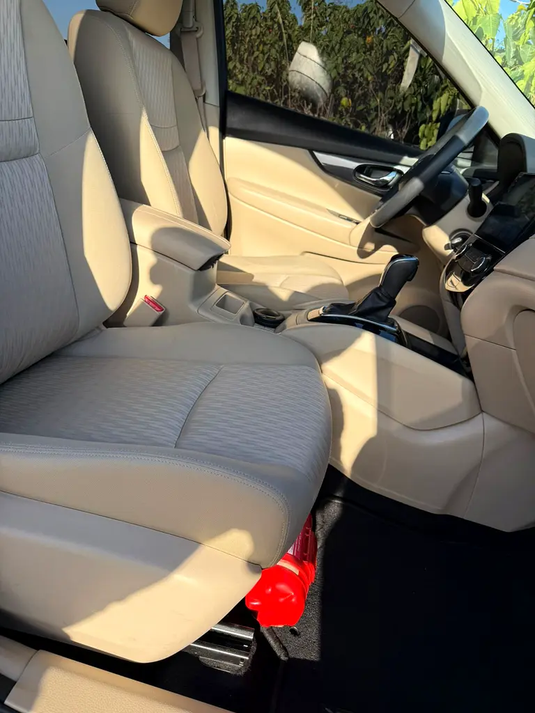 2020/Nissan/X-Trail/Low Price/GCC/Immaculate Condition/Own in Cash/Auto Loan at 0% Down Payment - Image 14