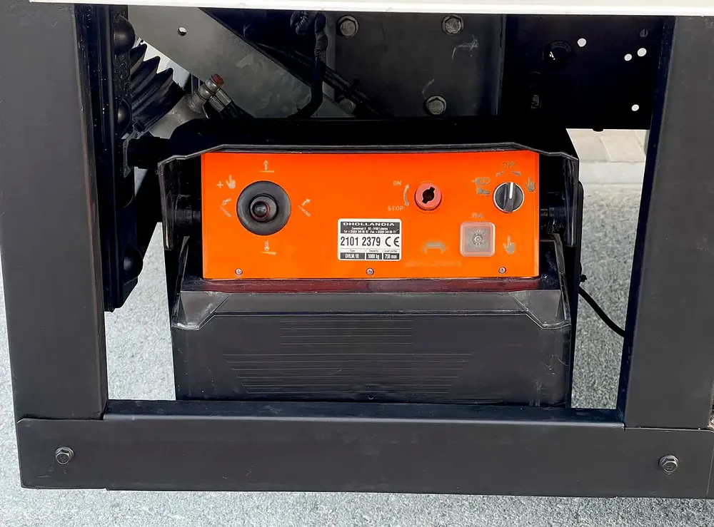 2021 / GCC / LIGHT CARGO TRUCK + TAIL LIFT + CRUISE CONTROL + POWER LOCKS + BLUETOOTH + LE DLIGHT - Image 17