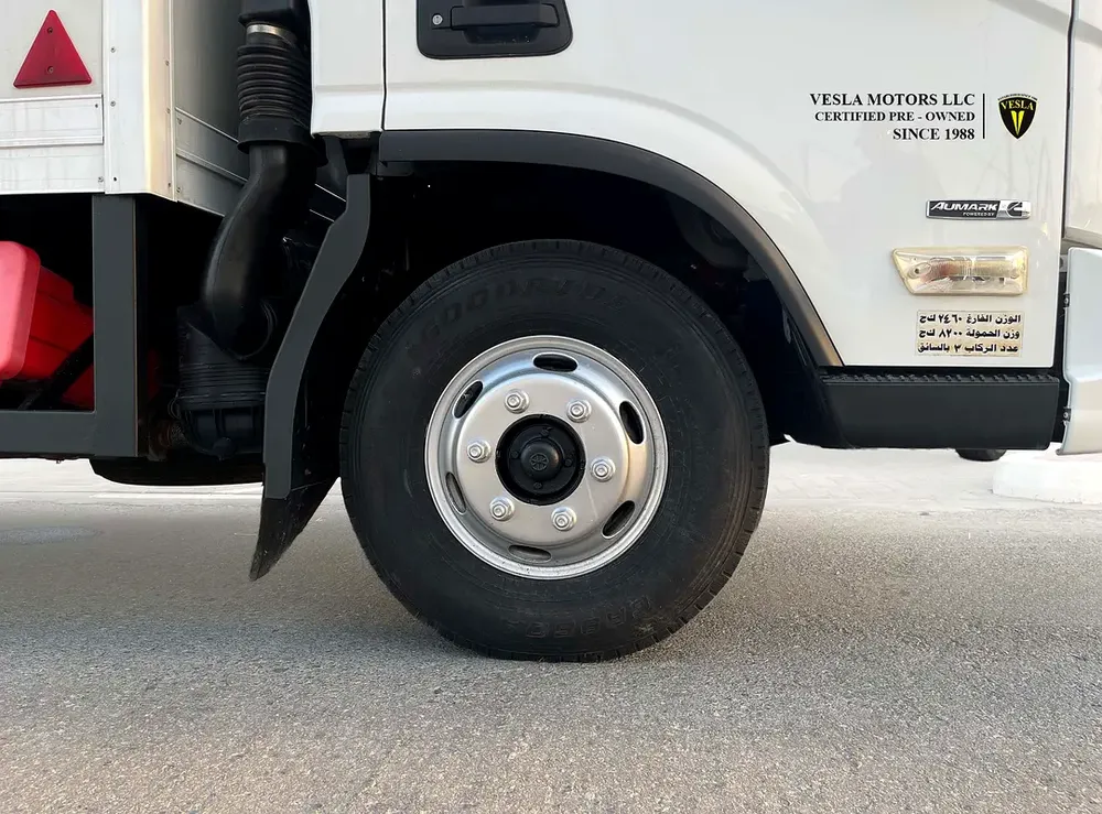 2021 / GCC / LIGHT CARGO TRUCK + TAIL LIFT + CRUISE CONTROL + POWER LOCKS + BLUETOOTH + LE DLIGHT - Image 8