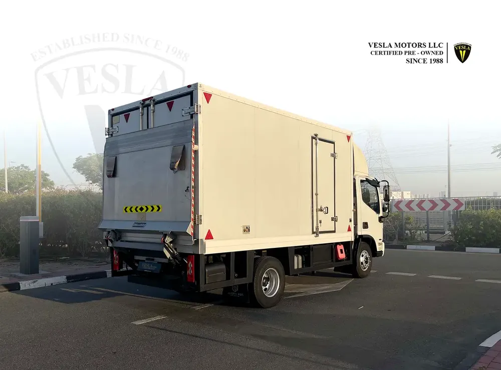 2021 / GCC / LIGHT CARGO TRUCK + TAIL LIFT + CRUISE CONTROL + POWER LOCKS + BLUETOOTH + LE DLIGHT - Image 9