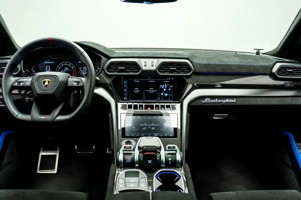 GCC SPECS ULTIMATE MOTORS WARRANTY + SERVICE CONTRACT - 2024 LAMBORGHINI URUS PERFORMANTE - Image 12