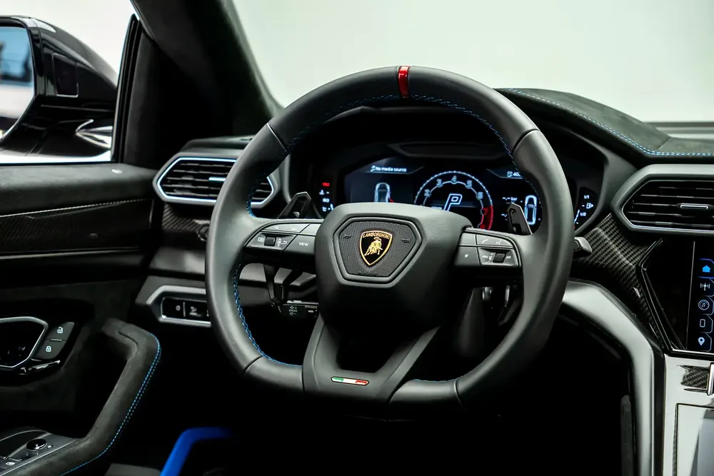 GCC SPECS ULTIMATE MOTORS WARRANTY + SERVICE CONTRACT - 2024 LAMBORGHINI URUS PERFORMANTE - Image 7