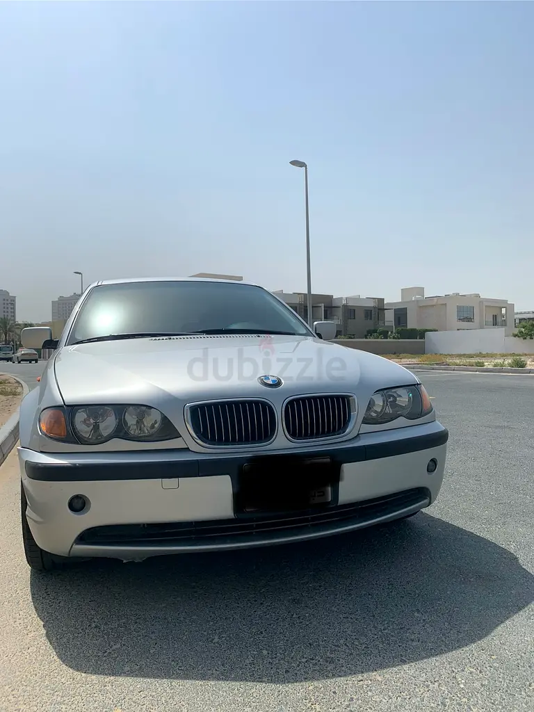 BMW 3-Series 320i 2003 | Japanese Specs | Excellent Condition