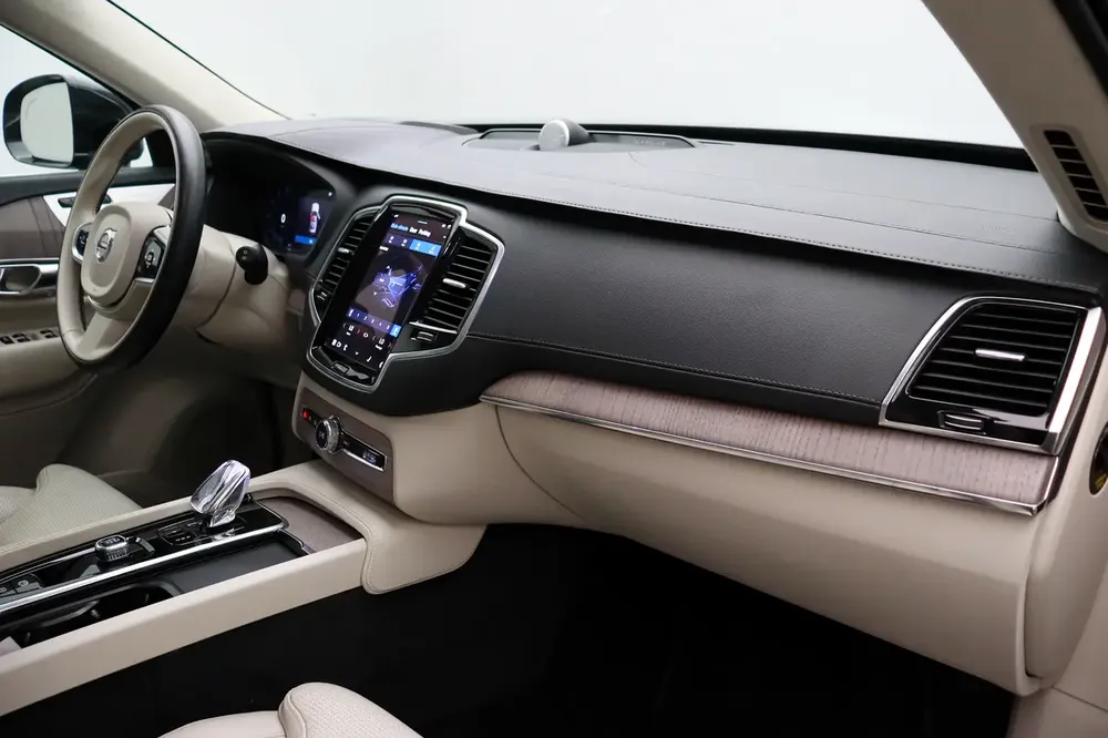 VOLVO XC90 2.0 L B6 Utlimate Bright AWD (2745692) - Image 13