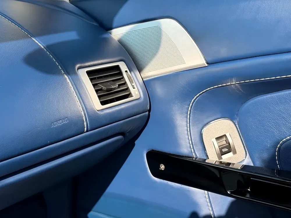 ASTON MARTIN VANTAGE S Cabriolet | 4.7L V8 | 2014 | GCC SPECS - Image 16
