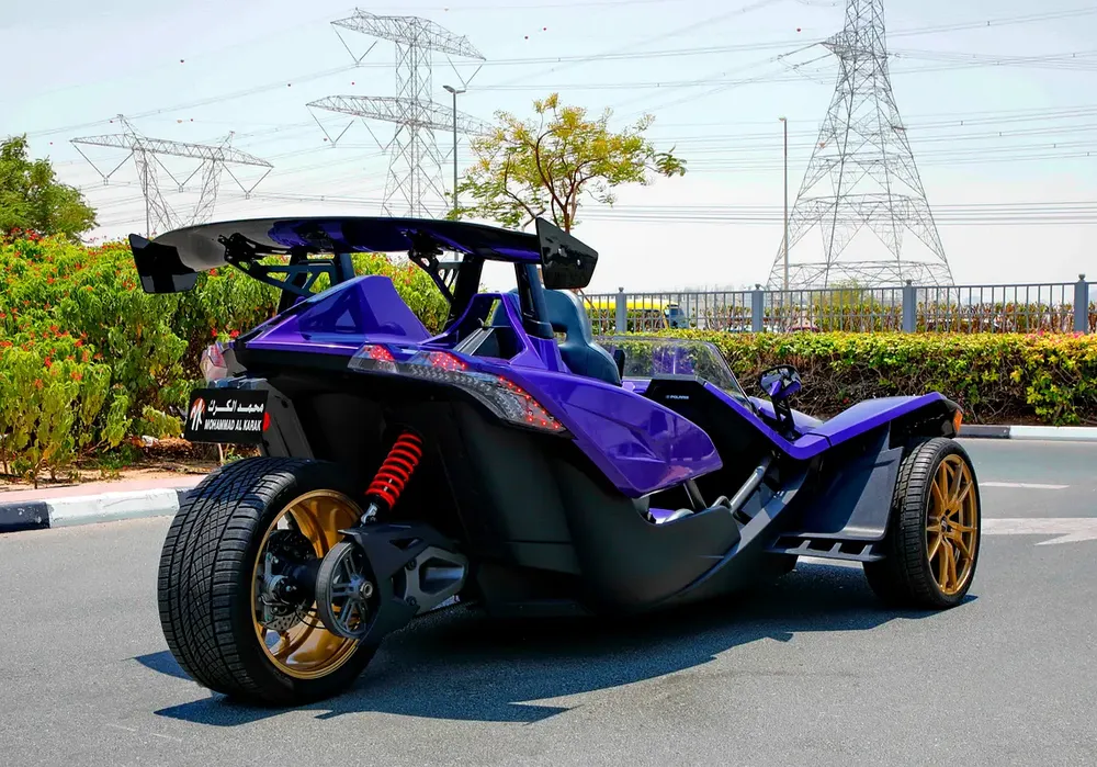 POLARIS SLINGSHOT - 2016 - 4000 KILOMETER ONLY - FULLY LOADED - AMAZING CONDITION - Image 6
