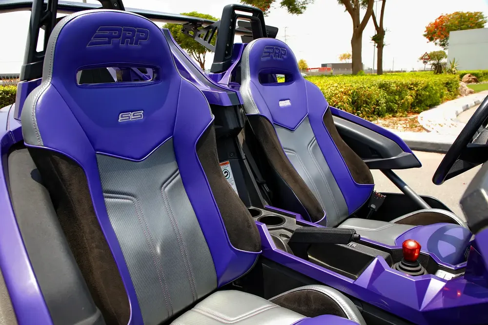POLARIS SLINGSHOT - 2016 - 4000 KILOMETER ONLY - FULLY LOADED - AMAZING CONDITION - Image 9