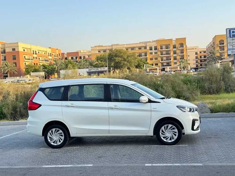 Suzuki Ertiga GL 2020 GCC Specs 7 SETAR good condition - Image 10