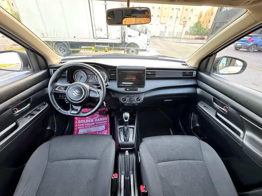 Suzuki Ertiga GL 2020 GCC Specs 7 SETAR good condition - Image 4