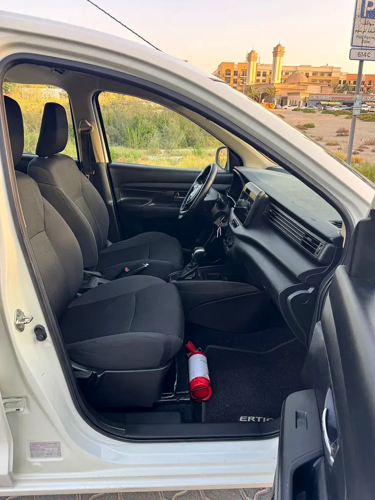 Suzuki Ertiga GL 2020 GCC Specs 7 SETAR good condition - Image 6