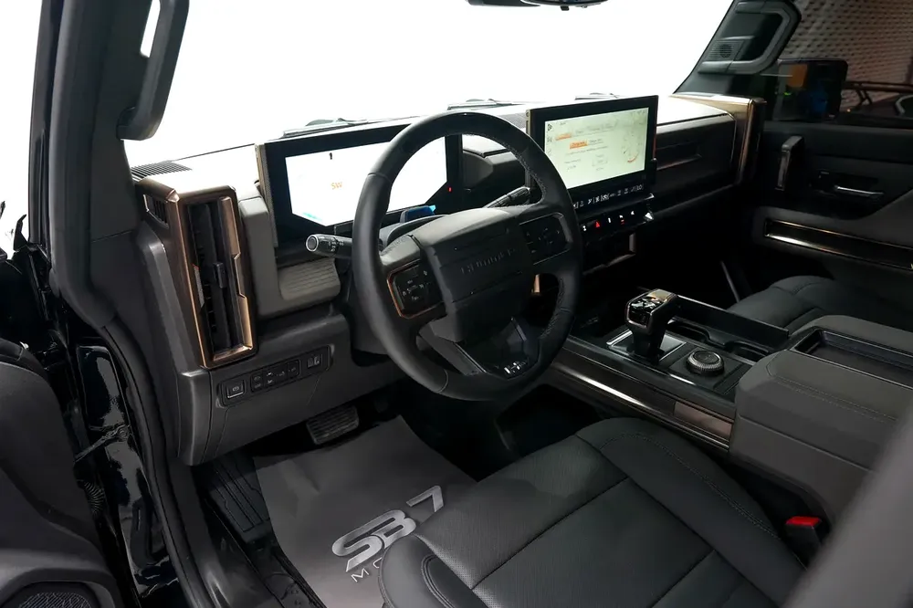 2024 GMC HUMMER EV 3X | GCC  |  DEALER WARRANTY - Image 6