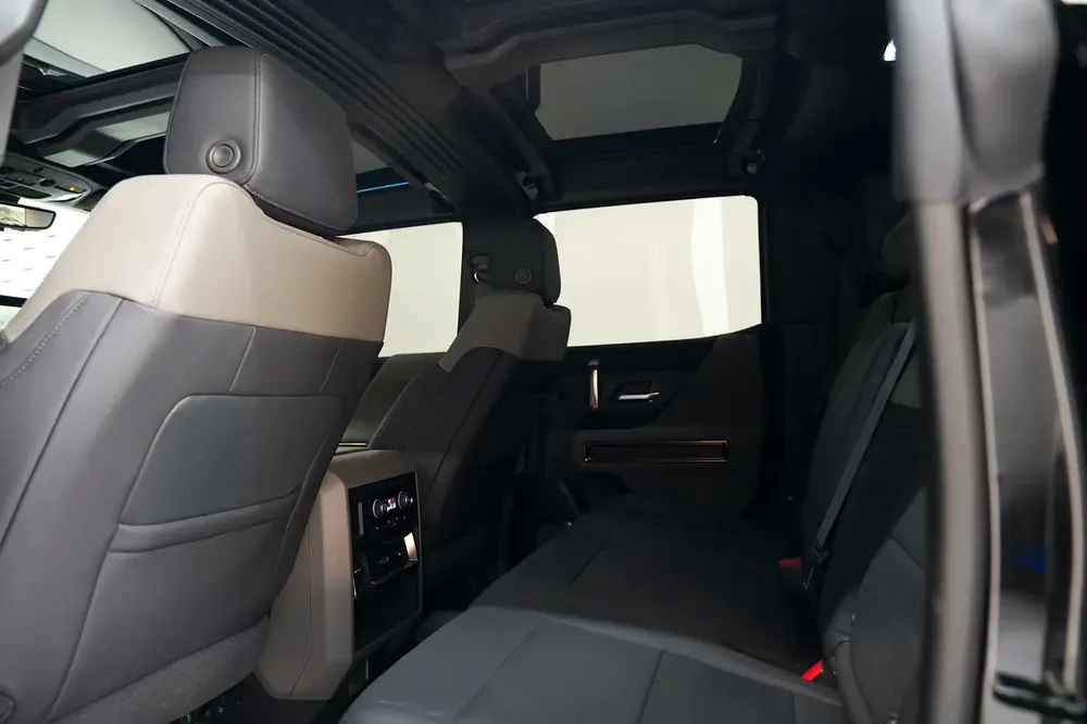 2024 GMC HUMMER EV 3X | GCC  |  DEALER WARRANTY - Image 9