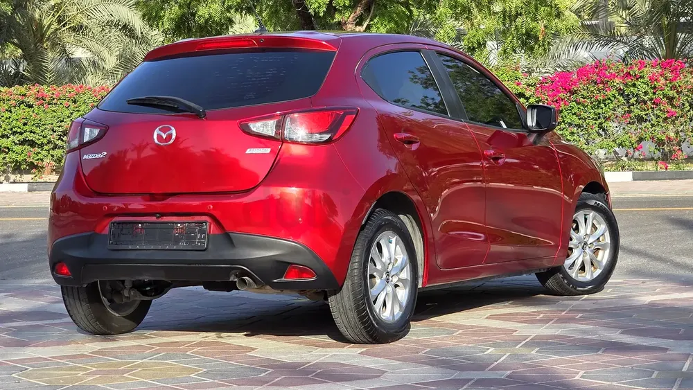 Mazda 2 2019 GCC Specs Full service history low mileage - Image 10