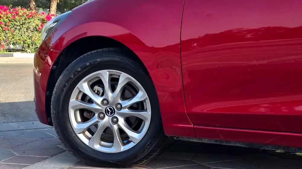 Mazda 2 2019 GCC Specs Full service history low mileage - Image 11