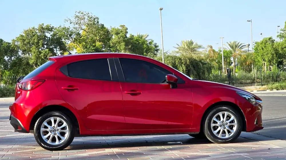 Mazda 2 2019 GCC Specs Full service history low mileage - Image 9