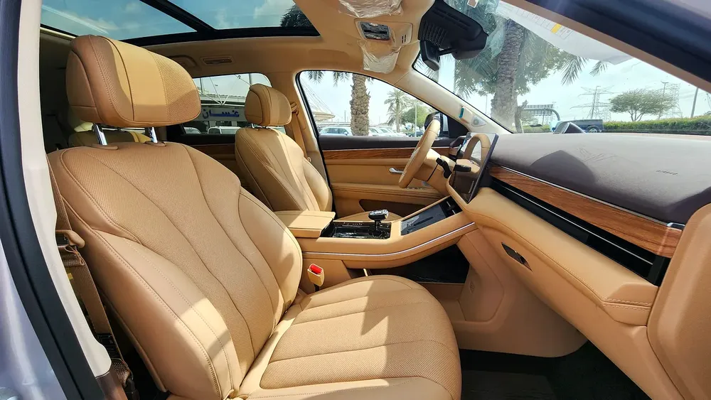 2024 AITO M7 | BRAND NEW PLUG-IN HYBRID | WARRANTY - Image 12