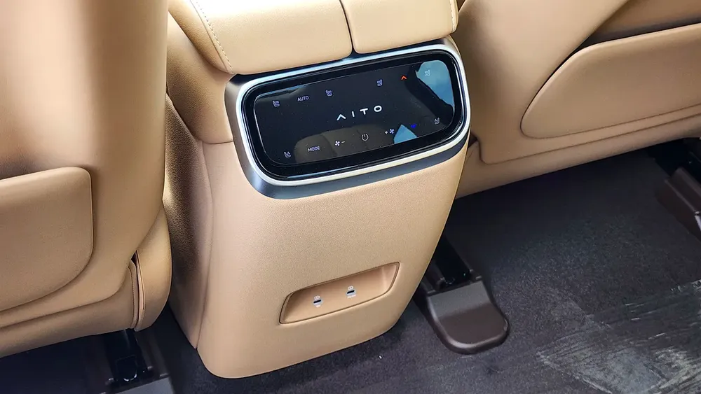 2024 AITO M7 | BRAND NEW PLUG-IN HYBRID | WARRANTY - Image 15