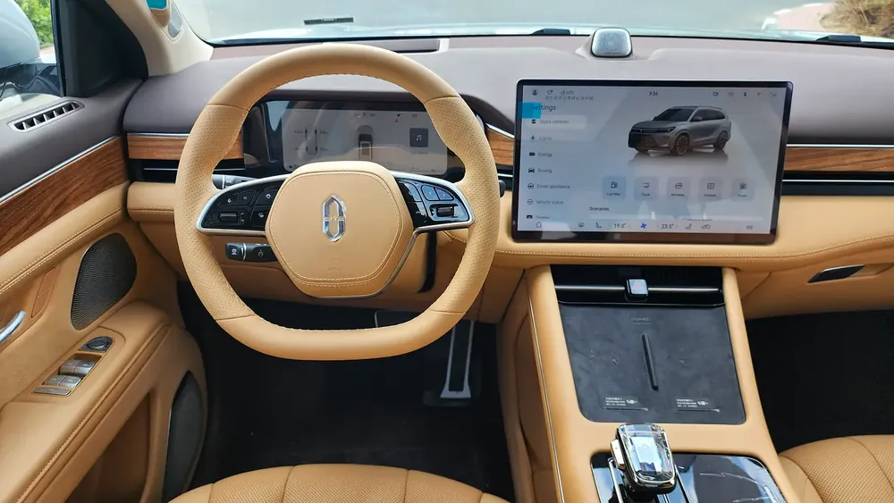 2024 AITO M7 | BRAND NEW PLUG-IN HYBRID | WARRANTY - Image 9