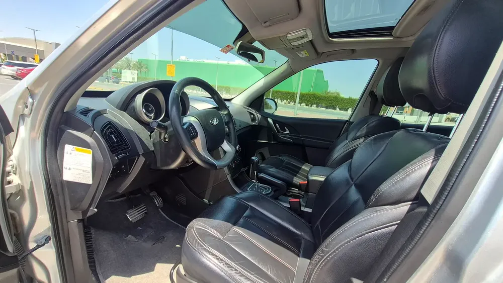 MAHINDRA XUV, 2018, GCC, FULL OPTION AUTOMATIC,7 SEATER 4 CYLINDER, SUNROOF, CRUISE CONTROL, 220000 - Image 9