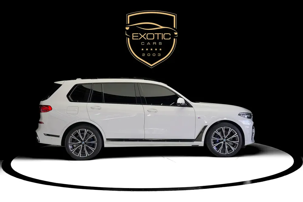 BMW X7 xDrive40i M SPORT | GCC | REAR ENTERTAINMENT | WARRANTY AVAILABLE - Image 4