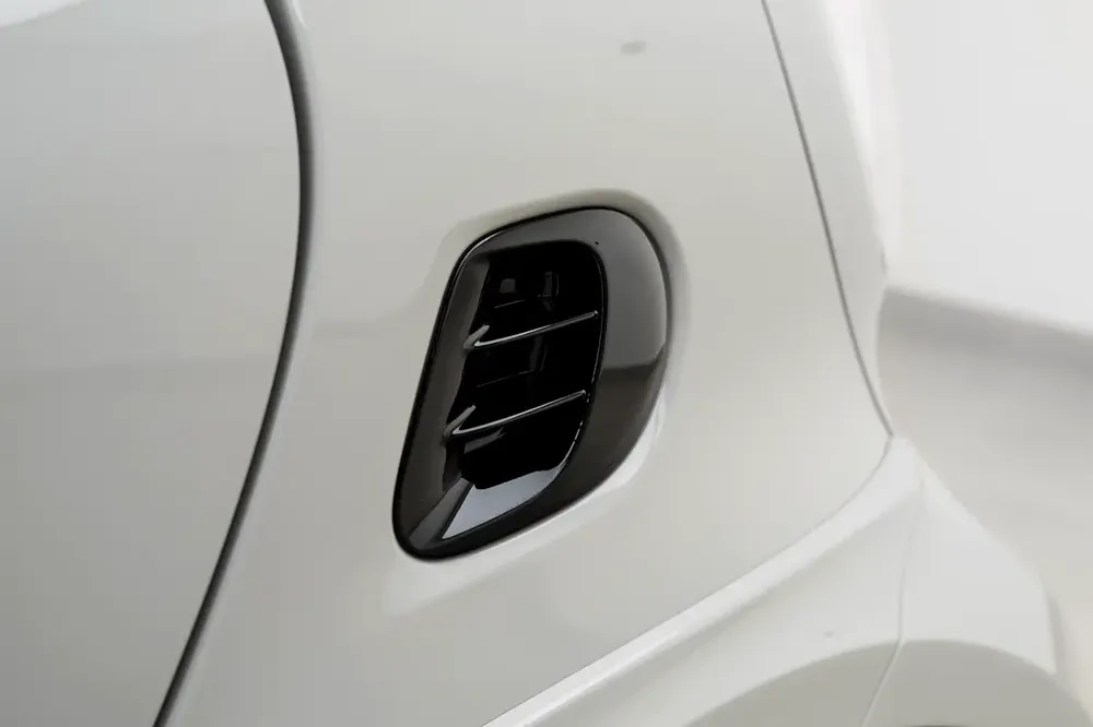 2023 SMART BRABUS ULTIMATE E EQ FORTWO CABRIOLET | 1 OF 50 | FULL ELECTRIC - Image 7