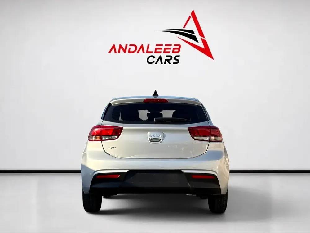 AED 584 P.M | 0% DOWN PAYMENT | KIA RIO EX | 1.4L I4 FWD | AGENCY WARRANTY | FULL AGENCY SERVICE HIS - Image 4