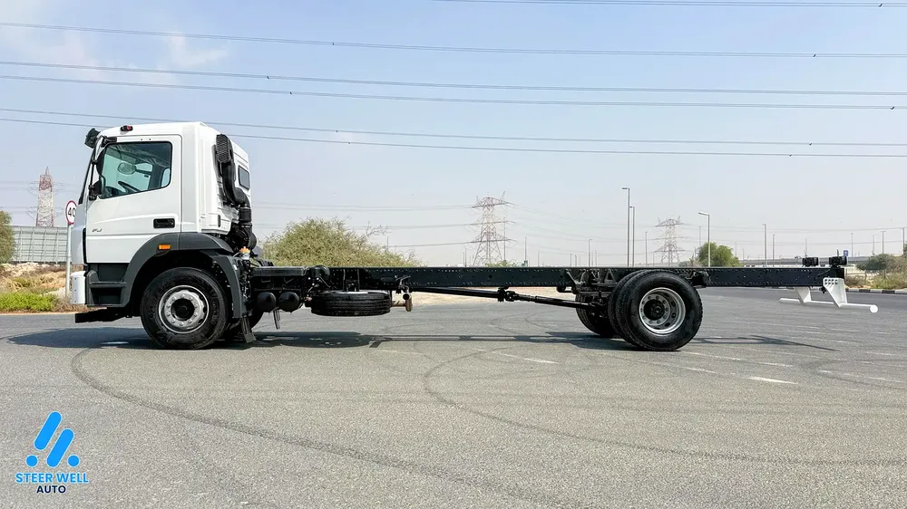 2024 Fuso FJ 12 Ton 6.4L RWD Diesel Bare Chassis Truck  | White - Image 5