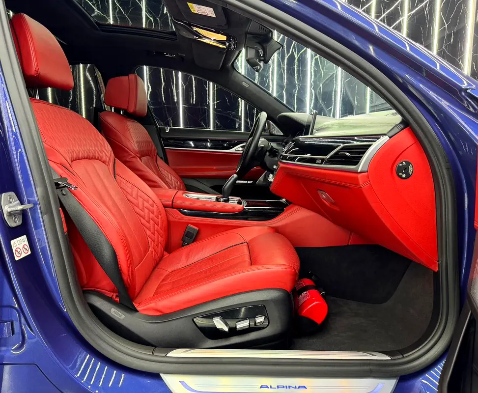 BMW Alpina 750Li xDrive  B7-Biturbo | GCC Specs | Original paint | Well Maintained - Image 11
