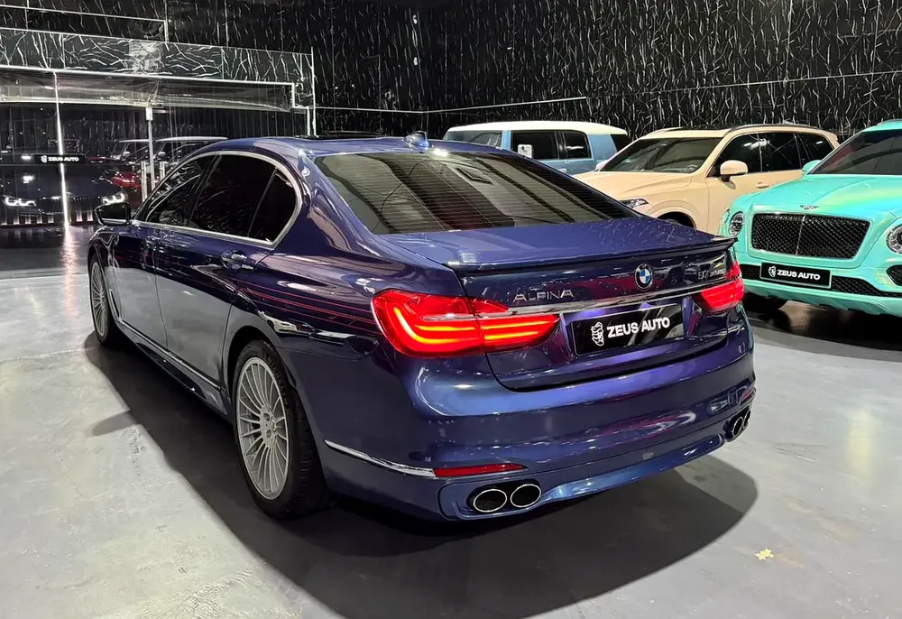 BMW Alpina 750Li xDrive  B7-Biturbo | GCC Specs | Original paint | Well Maintained - Image 5