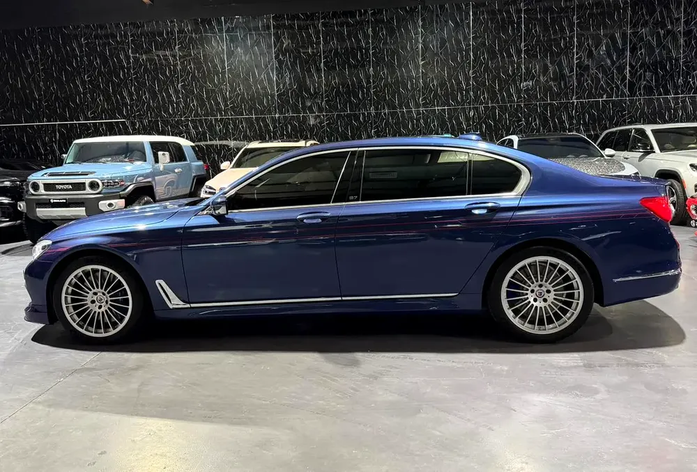 BMW Alpina 750Li xDrive  B7-Biturbo | GCC Specs | Original paint | Well Maintained - Image 6