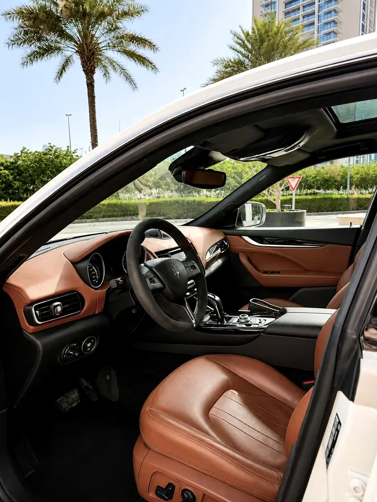Maserati Levante S 2019 GCC Specs - Image 11
