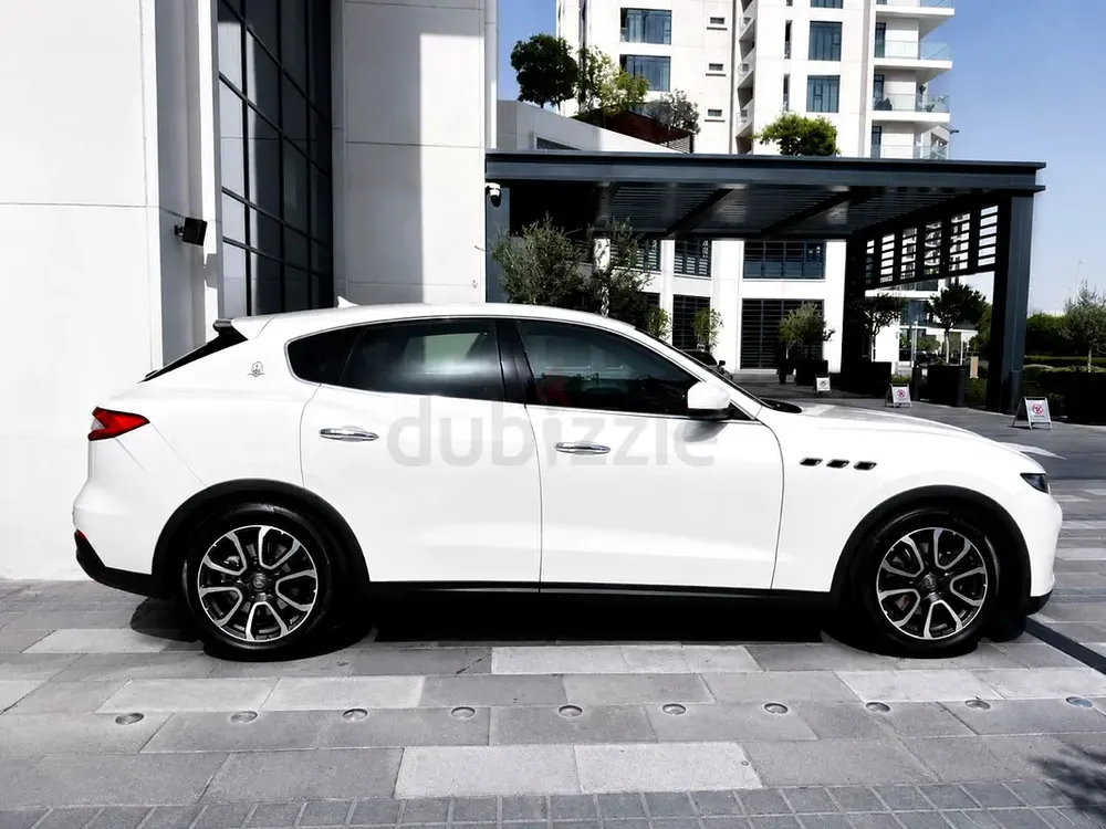 Maserati Levante S 2019 GCC Specs - Image 9