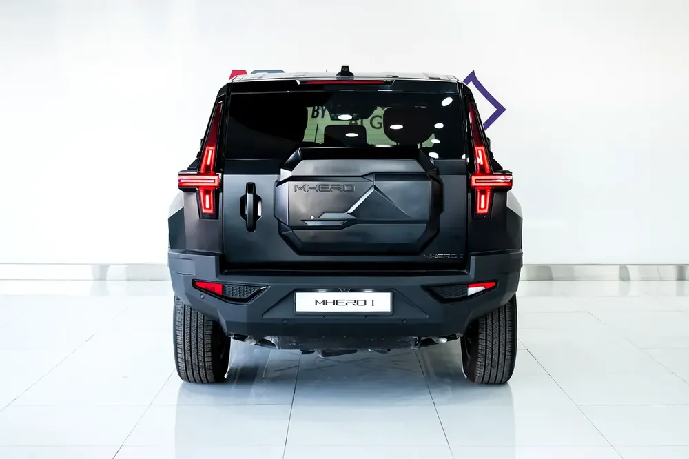 MHERO 10 YRS UNLIMITED KM WARRANTY | 20,000 KM SERVICE CONTRACT | 805 HP | GCC | ELECTRIC SIDE STEP - Image 5