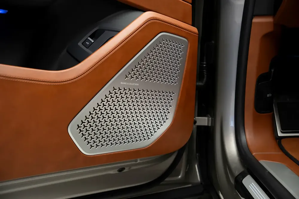 GCC SPECS WARRANTY + SERVICE CONTRACT 2023 LAMBORGHINI URUS S - 3D BANG AND OLUFSEN - Image 18