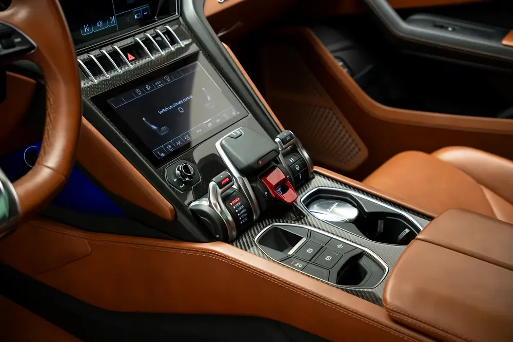 GCC SPECS WARRANTY + SERVICE CONTRACT 2023 LAMBORGHINI URUS S - 3D BANG AND OLUFSEN - Image 8
