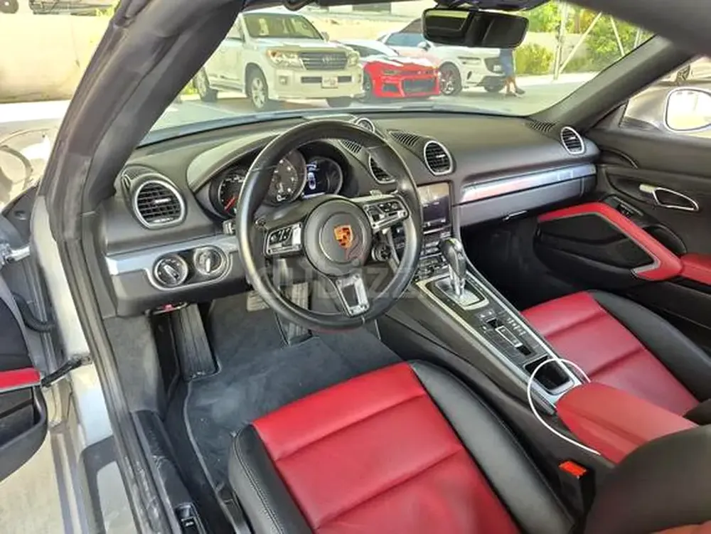 AED 5065/month | 2024 Porsche 718 GLS 4WD | GCC Specs | Ref#481005 - Image 11