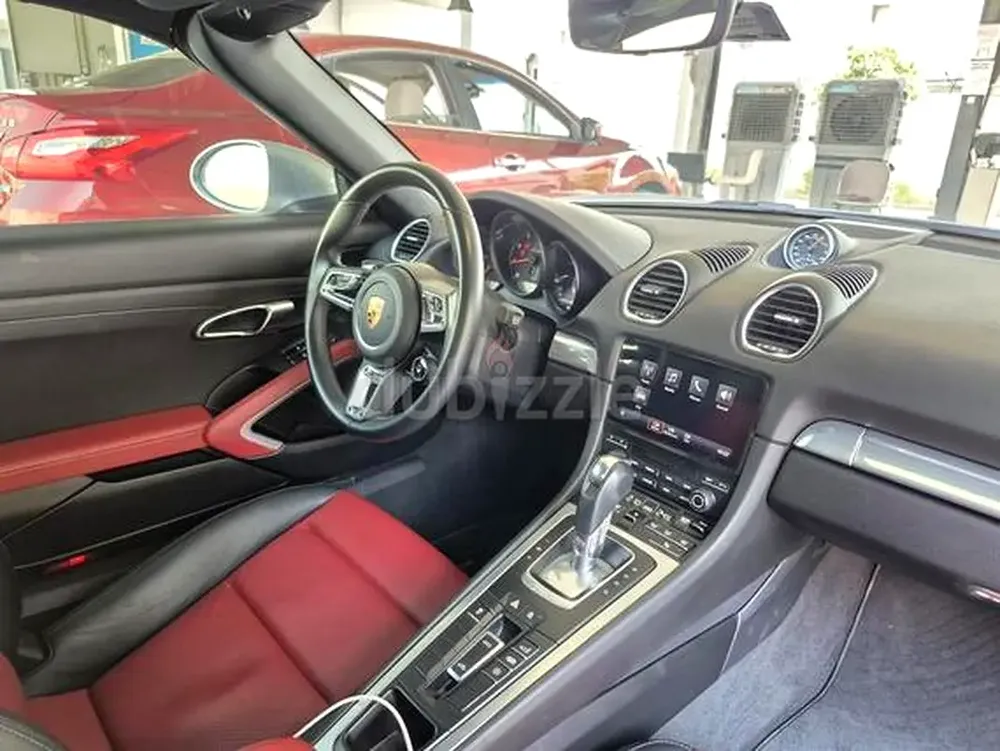 AED 5065/month | 2024 Porsche 718 GLS 4WD | GCC Specs | Ref#481005 - Image 12