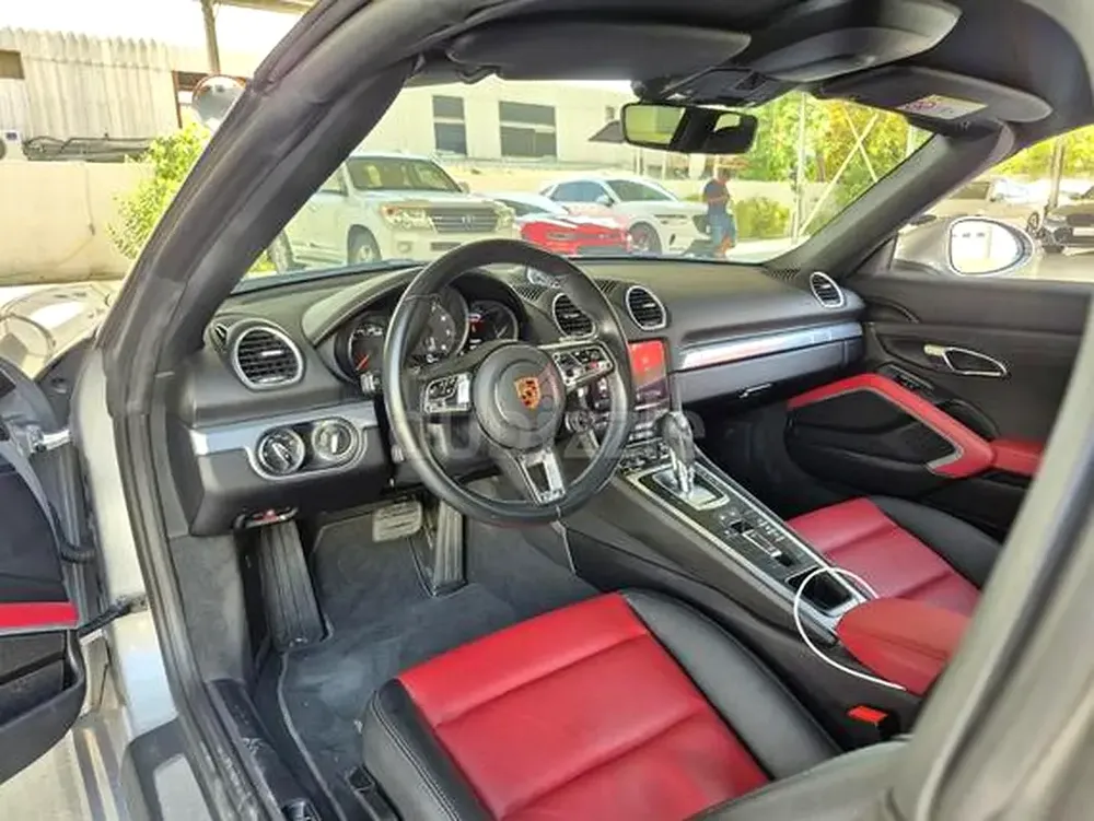 AED 5065/month | 2024 Porsche 718 GLS 4WD | GCC Specs | Ref#481005 - Image 8